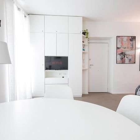 White Suite Trastevere - Topcollection Рим Экстерьер фото